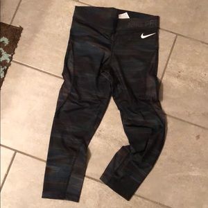 Nike pro hyper cool pants